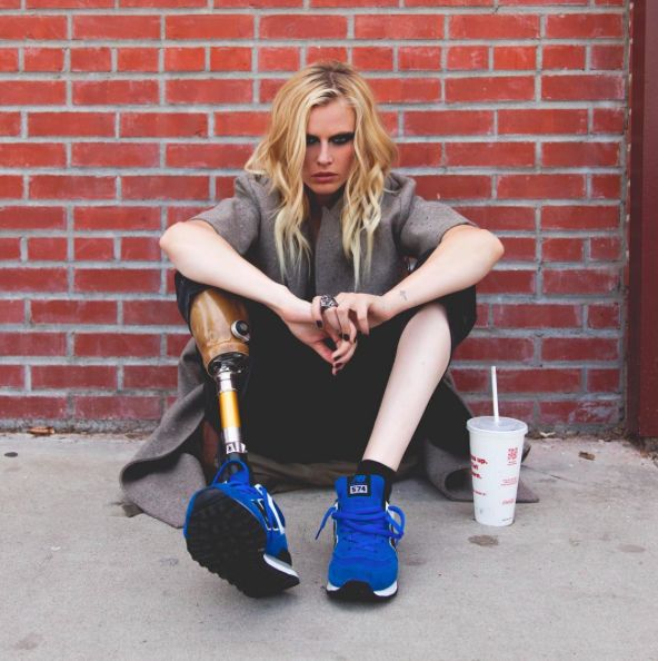The 28 year old model Lauren Wasser lost her leg, but is back on the runway!