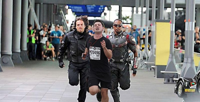 The internet is having a lot of fun with this marathon runner's photo