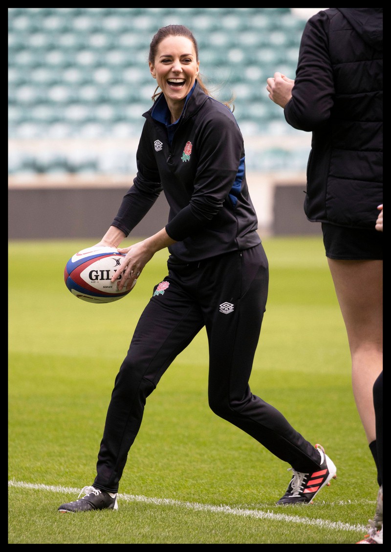Duchess Kate is having fun while training as the patron of English rugby with England's rugby team.