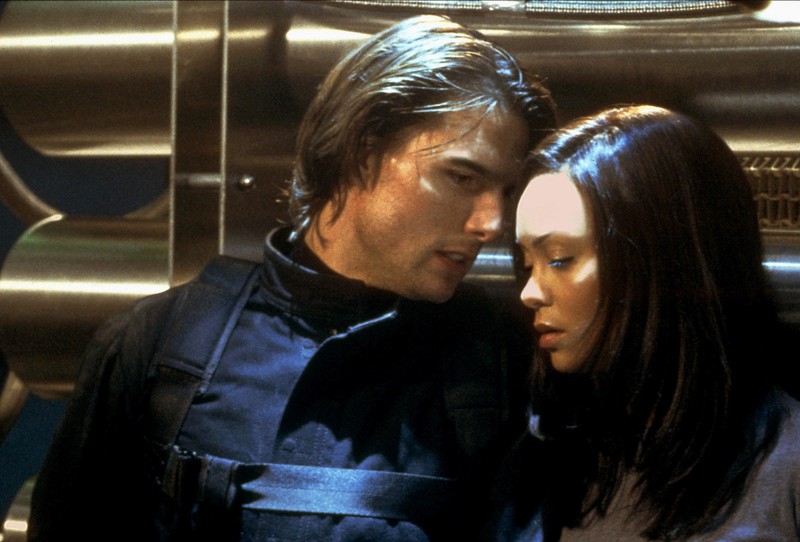 In "Mission Impossible 2" Tom Cruise did kiss Thandie Newton who did not like it at all.