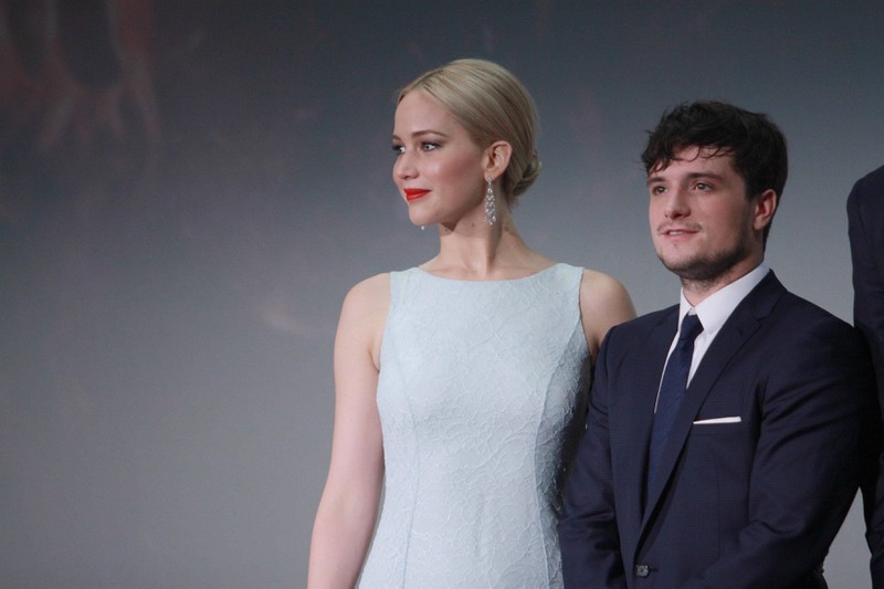 Jennifer Lawrence and Josh Hutcherson did kiss each other in ,,The Hunger Games" but Josh didn't like it.