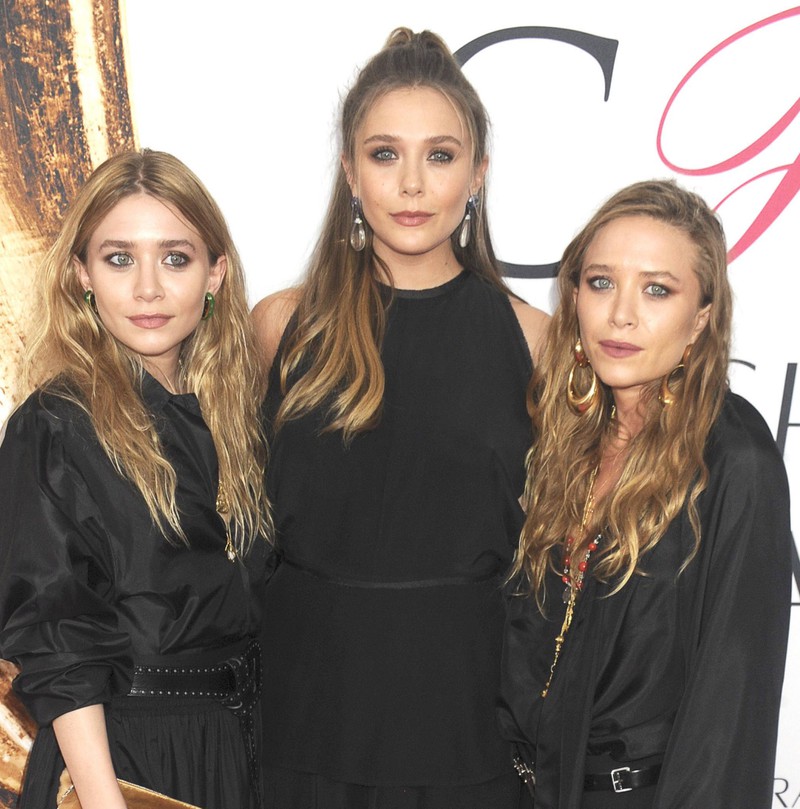 The Olsen Twins, Mary-Kate and Ashley, are sisters with the renowned actress Elizabeth Olsen.