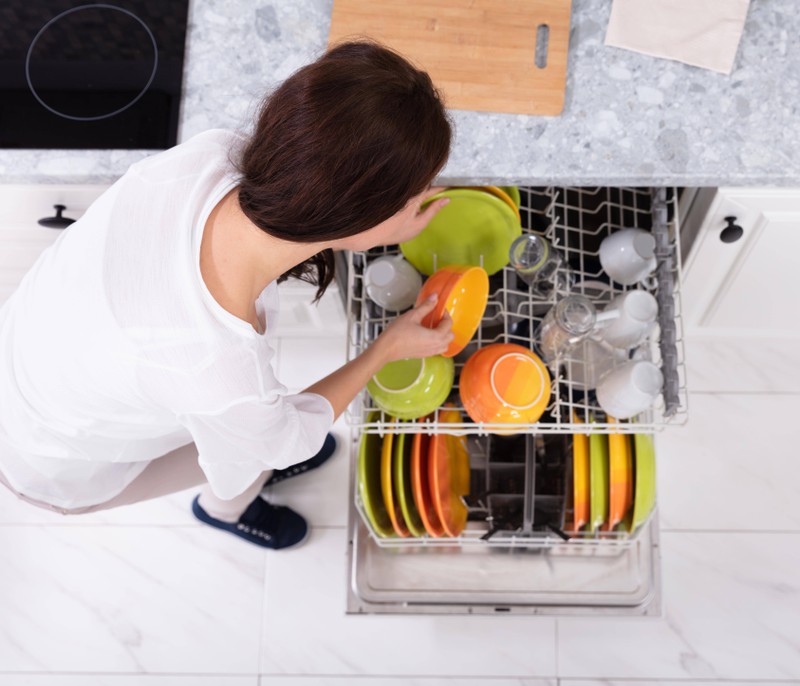 Refilling the dishwasher can quickly become a challenge if everything doesn't fit in the dishwasher, but the secret trick helps all the more.