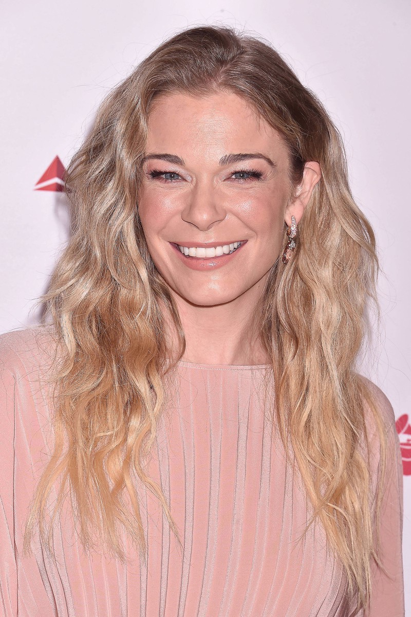 LeAnn Rimes is not popular.