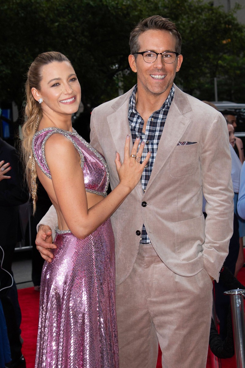 Blake Lively and Ryan Reynolds hardly show their age difference.