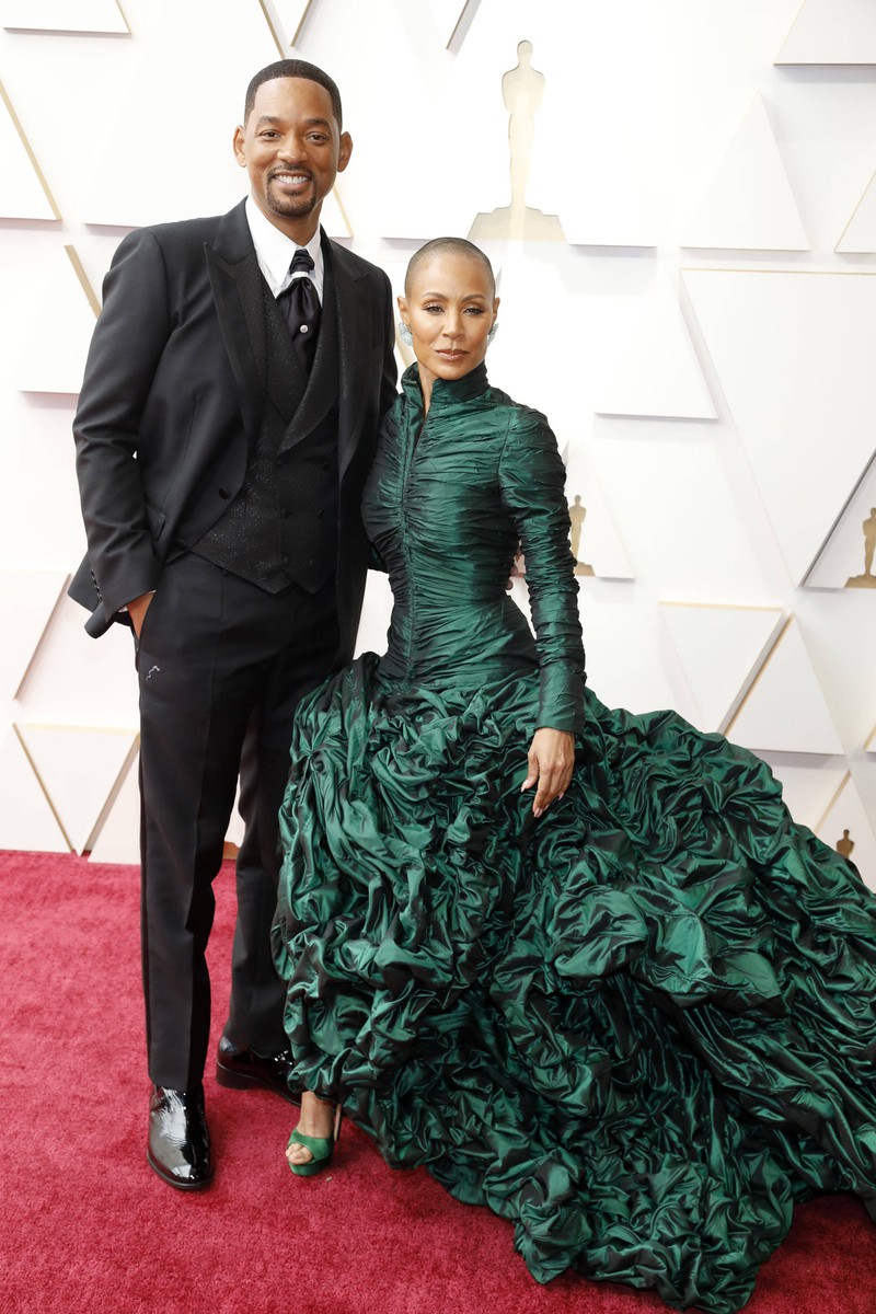 Will smith is more than 30 cm taller than his wife Jada Pinkett Smith.