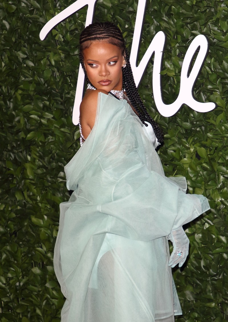 Rihanna accuse l'industrie de la mode