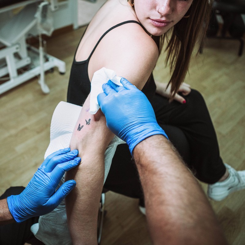La partie du corps destinée à recevoir un nouveau tatouage doit être choisie avec soin.
