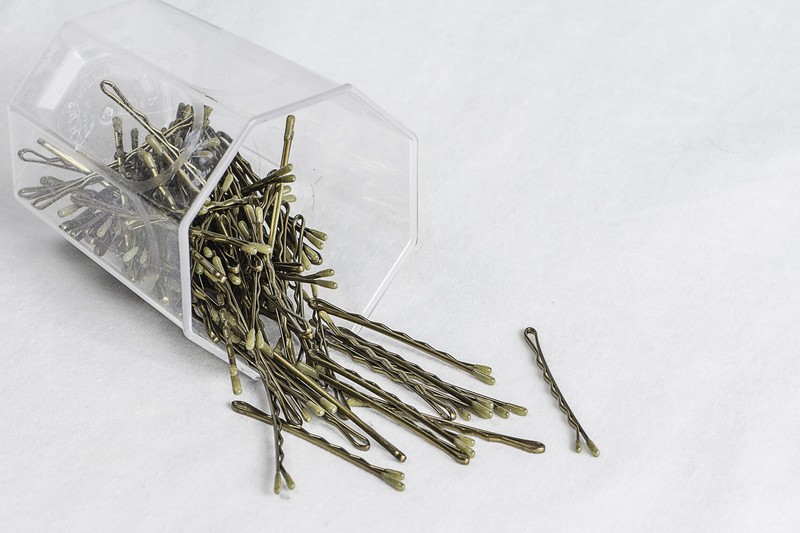 We've been using bobby pins wrong all this time.