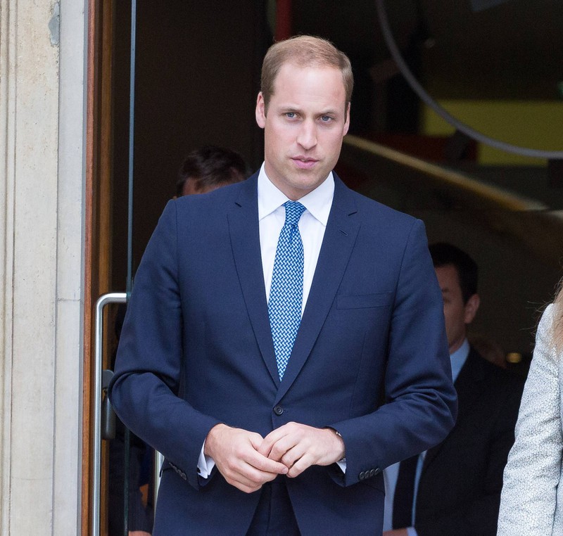 Le Prince William ne porte généralement pas son alliance.