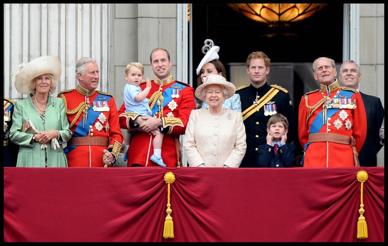 The British royal family has a great many members.